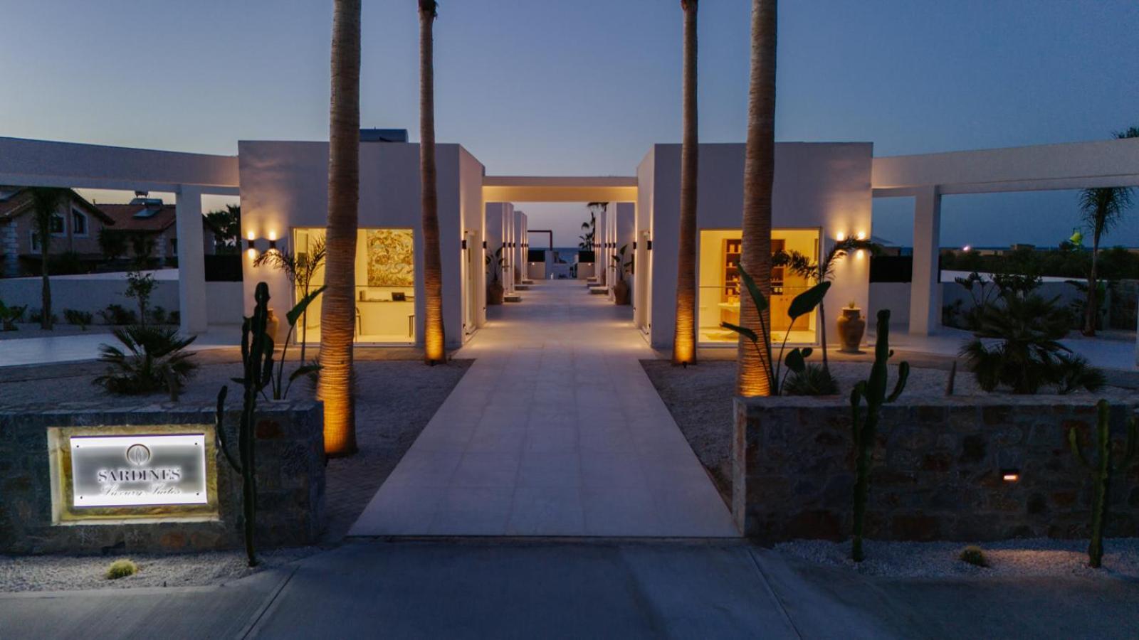 Sardines Luxury Suites Hersonissos  Exterior foto