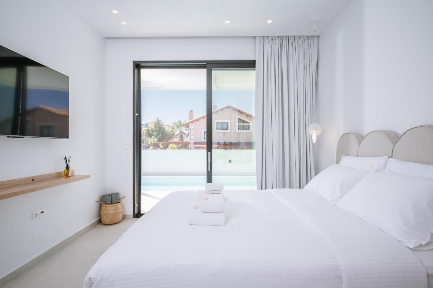 Sardines Luxury Suites Hersonissos  Exterior foto